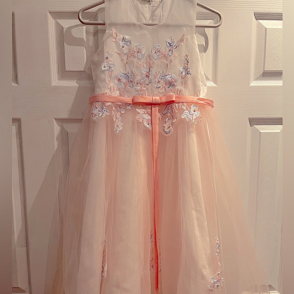 Girls beautiful gown dress for parties or any other formal occasion